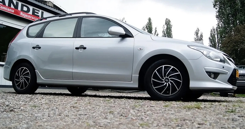 Hyundai I30 cena 17500 przebieg: 150000, rok produkcji 2010 z Szczecin małe 781